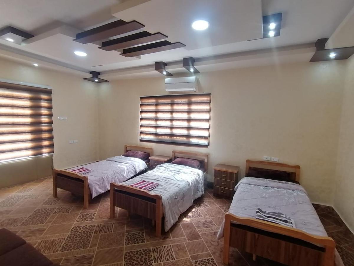 Farmer Stay Hostel Ваді-Муса Екстер'єр фото