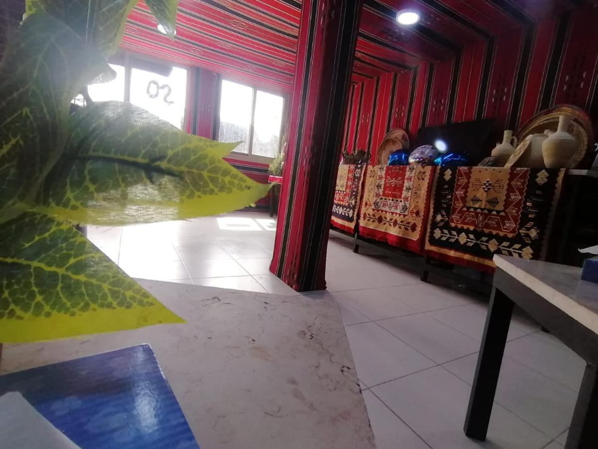 Farmer Stay Hostel Ваді-Муса Екстер'єр фото