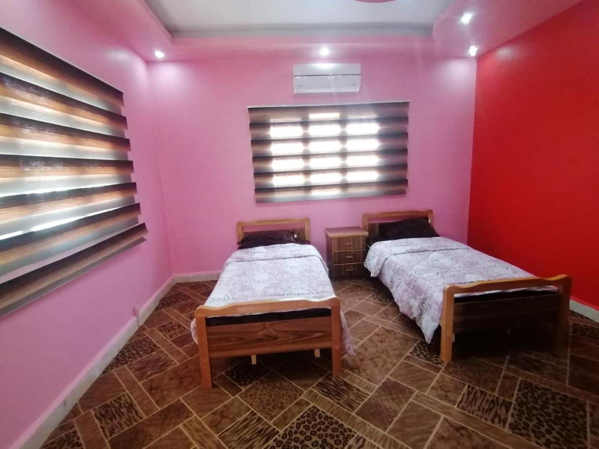 Farmer Stay Hostel Ваді-Муса Екстер'єр фото
