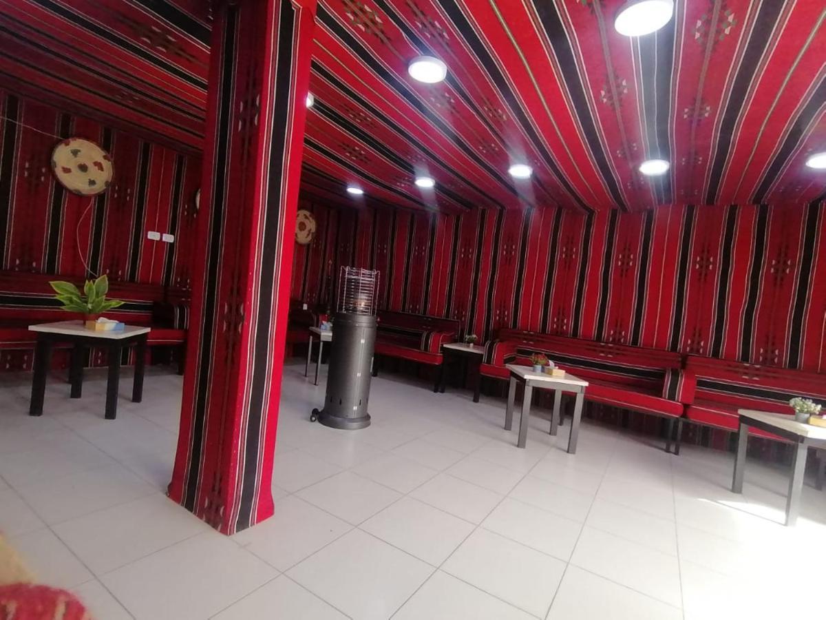 Farmer Stay Hostel Ваді-Муса Екстер'єр фото