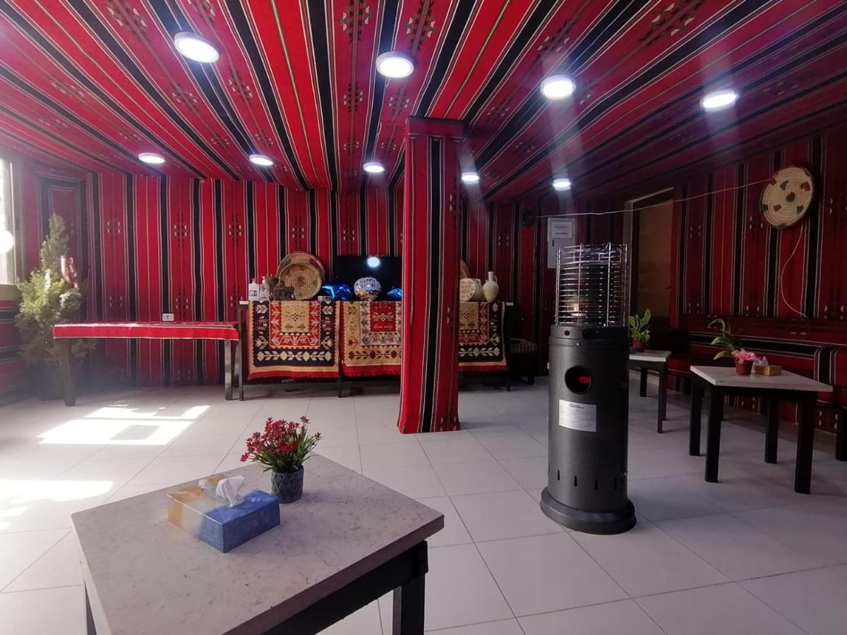 Farmer Stay Hostel Ваді-Муса Екстер'єр фото